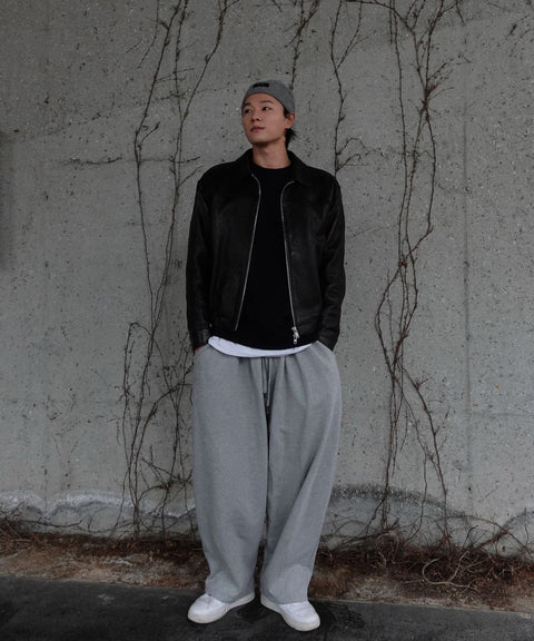 A NOTHING Heavy-Terry Balloon Sweat Pants — Styling snap 18