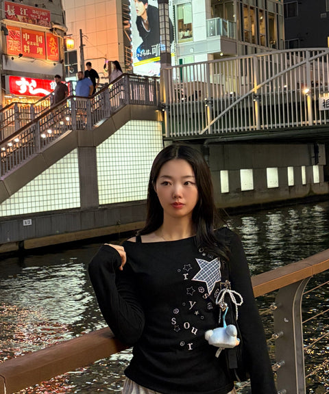 Check Two Star Applique Slim Long Sleeve Top