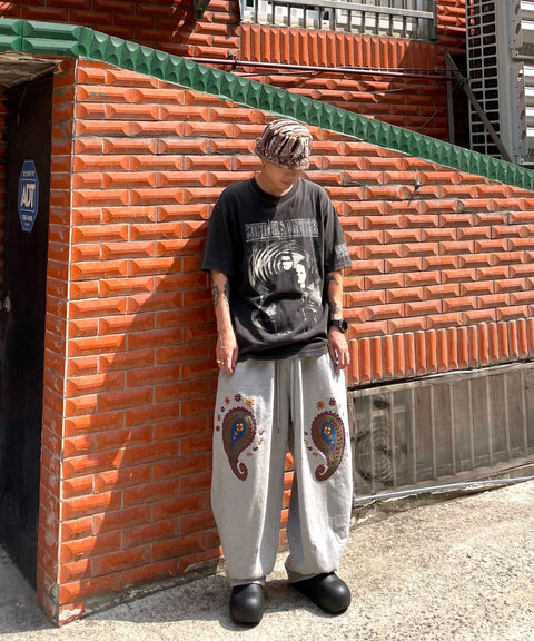 PAISLEY EMB. H-T SWEAT PANTS - Styling