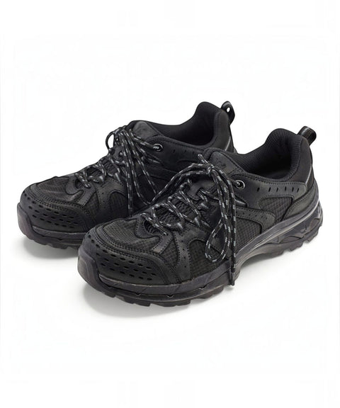 YASE_GO OUT Vintage Pull-Up Sneakers In Black