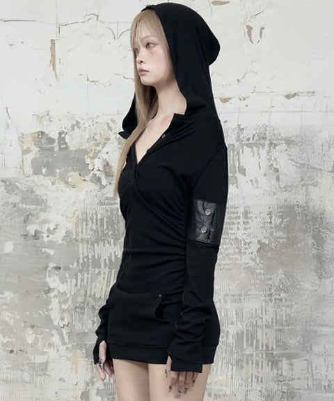 ETRE AU SOMMET_Hood Layer Shirring Mini One-Piece (Black)