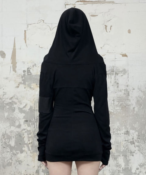 ETRE AU SOMMET_Hood Layer Shirring Mini One-Piece (Black)