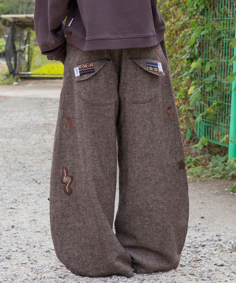 RUNAKI'HU'_WXP119 Oriori Herringbone Wide Fit Pants (Brown)