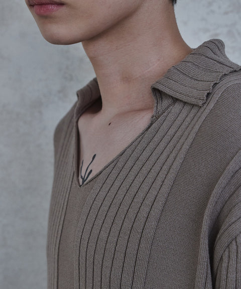 Fold-In Collar V-Neck Knit — gallery 636