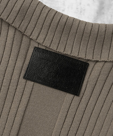 Fold-In Collar V-Neck Knit — gallery 643