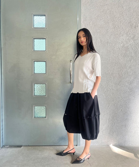 Fold-In Collar V-Neck Knit — gallery 667