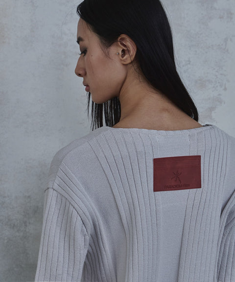 Fold-In Collar V-Neck Knit — gallery 672