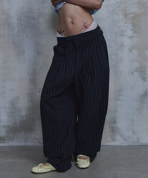 Linen Stripe Edge Pleat Trousers — gallery 836