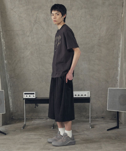 Curved Wide Bermuda Shorts