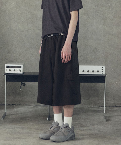 Slant Cargo Wide Bermuda Shorts
