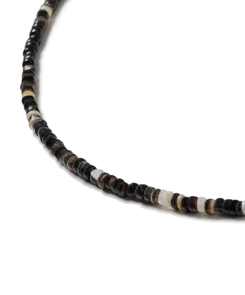 DECOROSO_Unisex Minimalist Mother-of-Pearl Bead Necklace [Black]