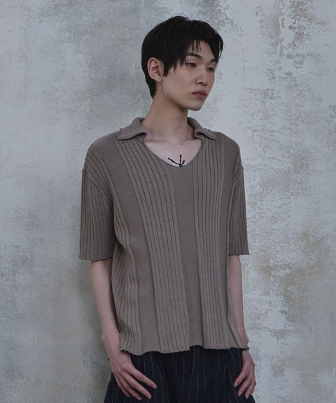 Fold-In Collar V-Neck Knit — gallery 630