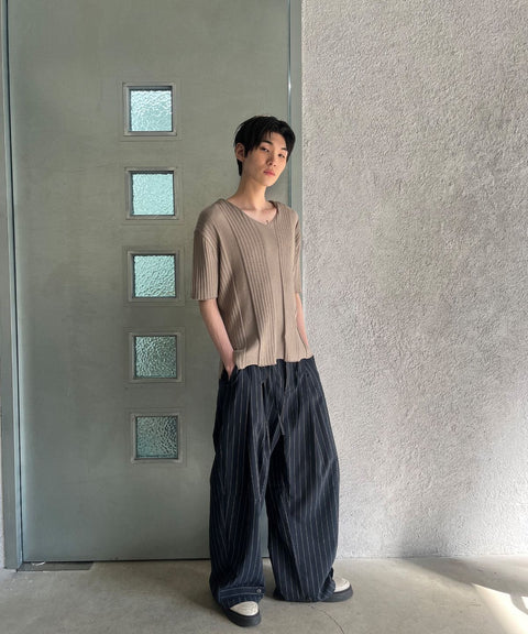 Fold-In Collar V-Neck Knit — gallery 631