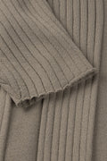 Fold-In Collar V-Neck Knit — gallery 641