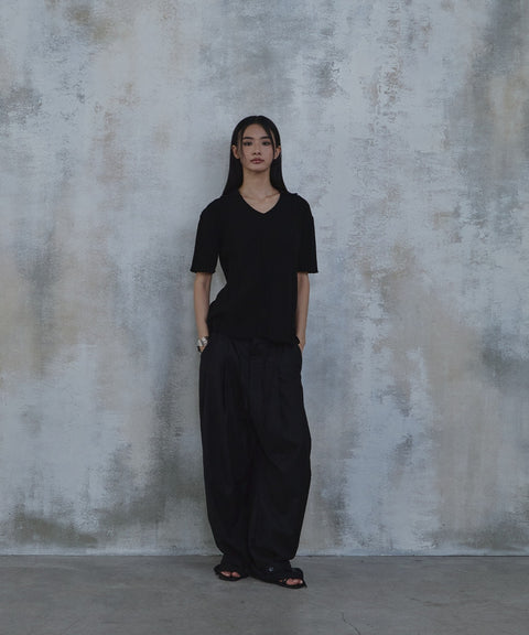 Fold-In Collar V-Neck Knit — gallery 659
