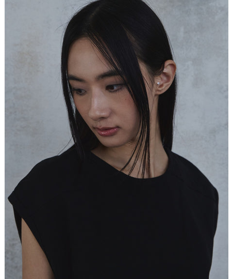 Forward Shoulder Sleeveless Top — detail 1231