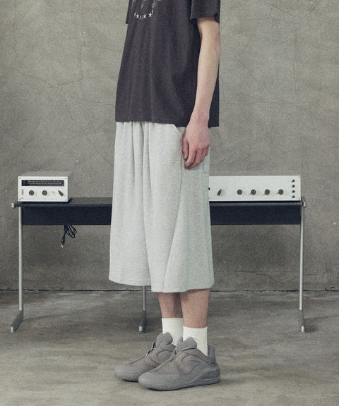 Curved Wide Bermuda Shorts