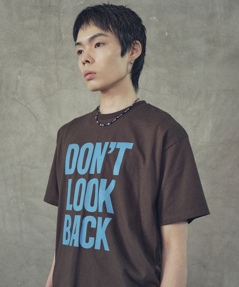 Don't Look Back Lettering Cropped Short Sleeve T-Shirt