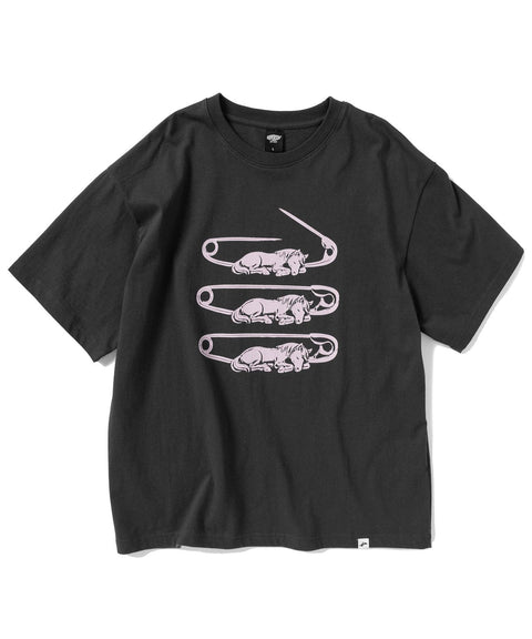 Horse Pin Cropped Short Sleeve T-Shirt